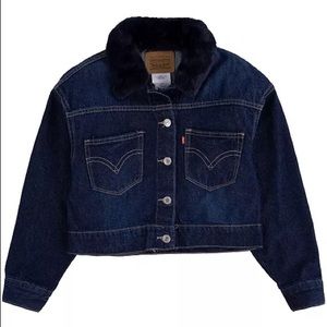 NWT Levi’s Oversized Cropped Trucker Jacket Girls Small